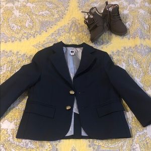 Hermoso saco azul marino para eventos